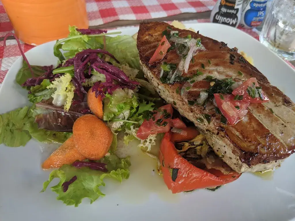 Jeremie Le Hen_Café Des Vignes_Salernes_review