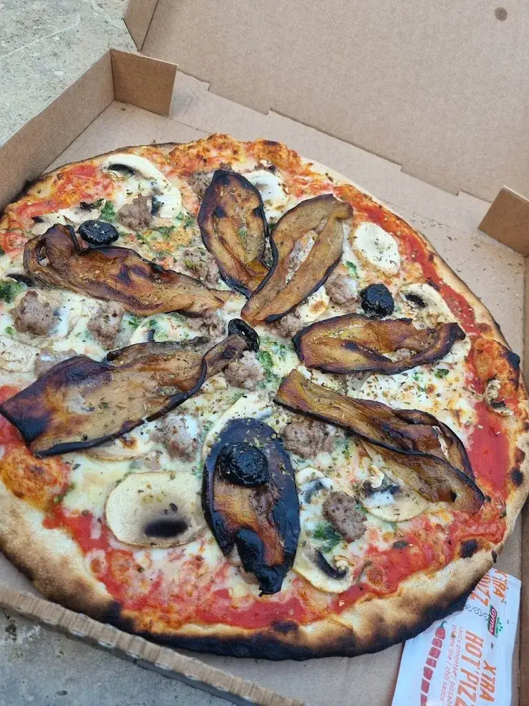 Menu_PIZZA LES UCHANES_Aups_image_5