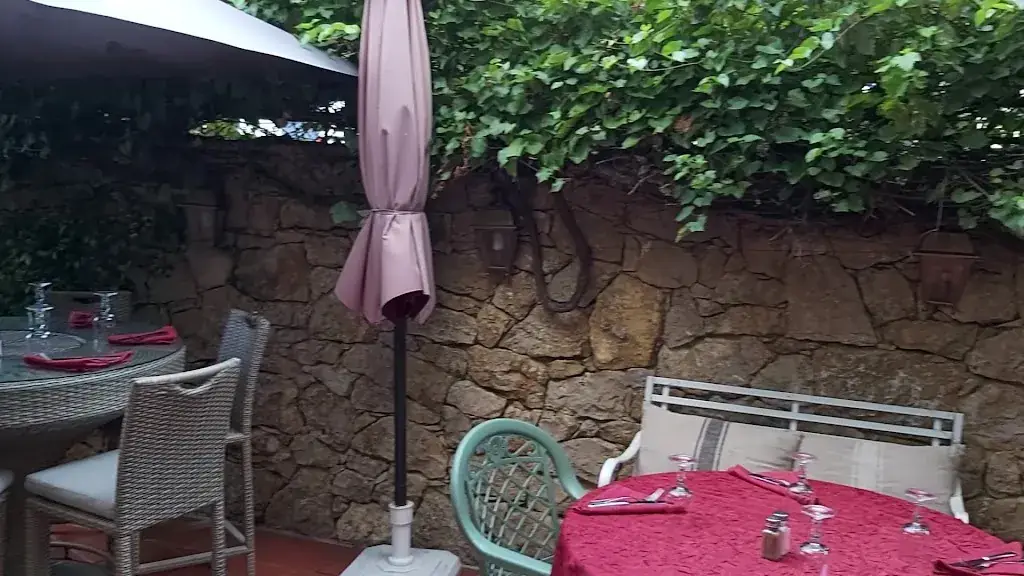 Logis Hôtel le Provençal restaurant à Aups