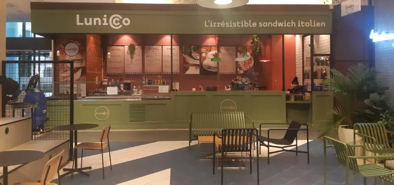 Lunicco - Terrasse du Port (Cantine)_Marseille_slider_image_1