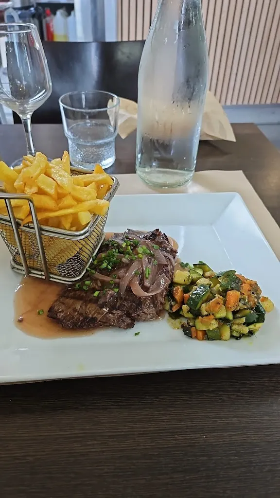 BELLIL fabien_L'escale des Docks - Restaurant & brasserie bistronomique à Marseille_Marseille_review