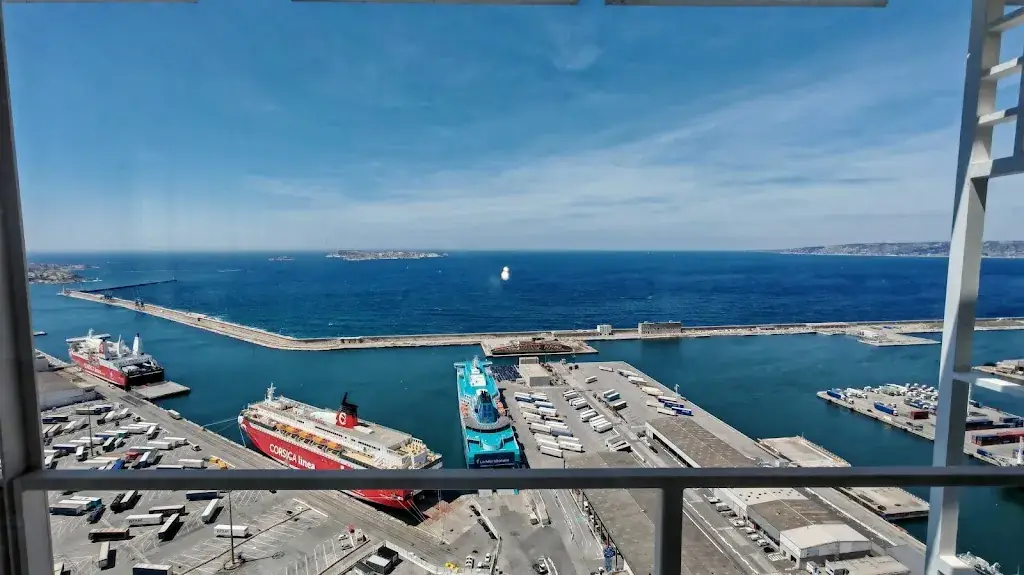 Club 29_Marseille_slider_image_3