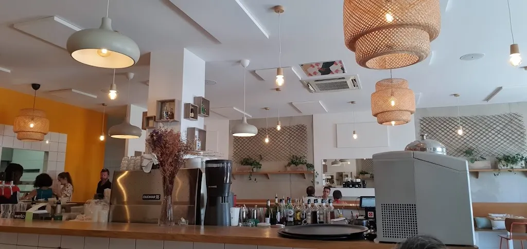 S “farmax” Rhee_Toïa_Marseille_review