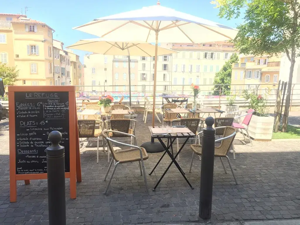 Le Refuge_Marseille_slider_image_1