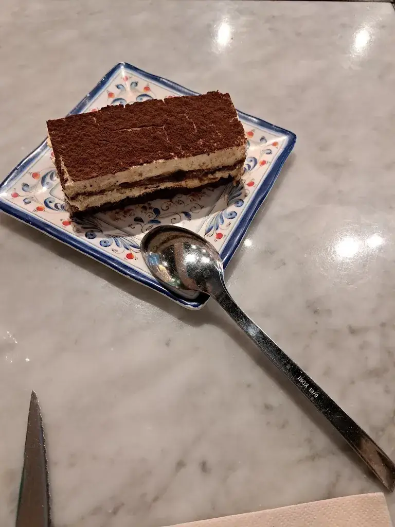 Chaymaa Menioui_IT - Italian Trattoria Marseille Les Terrasses du Port_Marseille_review