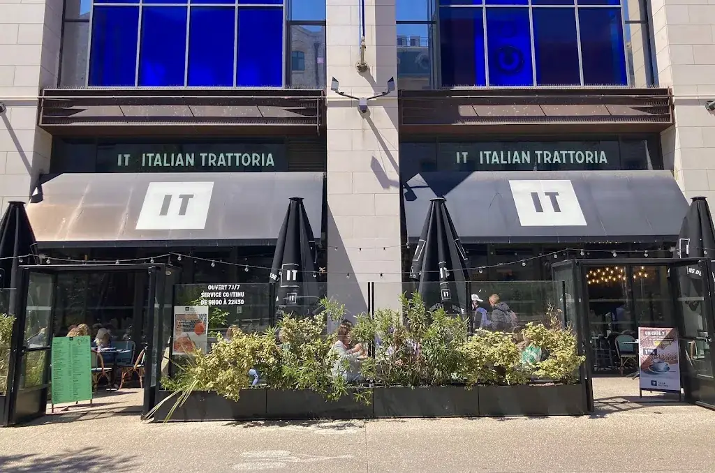 IT - Italian Trattoria Marseille Les Terrasses du Port_Marseille_slider_image_1