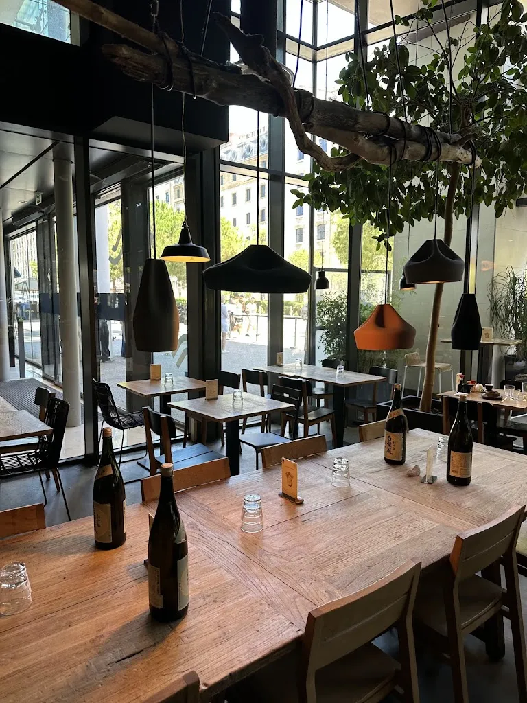 Yoj les Terrasses du Port_Marseille_slider_image_3