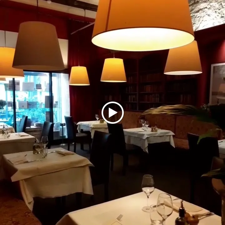 Restaurant Les Arcenaulx Marseille Vieux Port_Marseille_slider_image_2