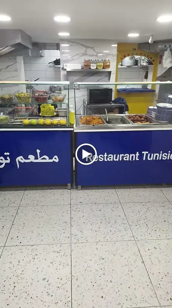 Restaurant-Hannibal_Marseille_slider_image_2