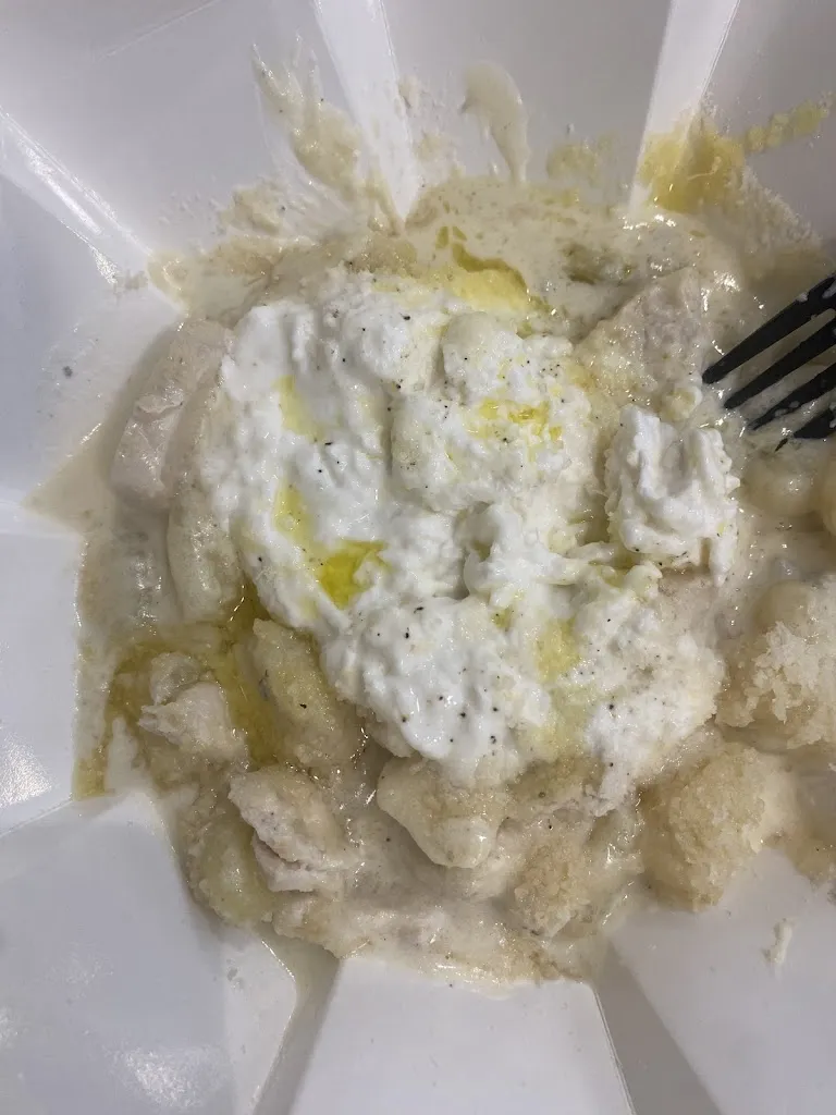 Romane Piernot_KOOK_Marseille_review