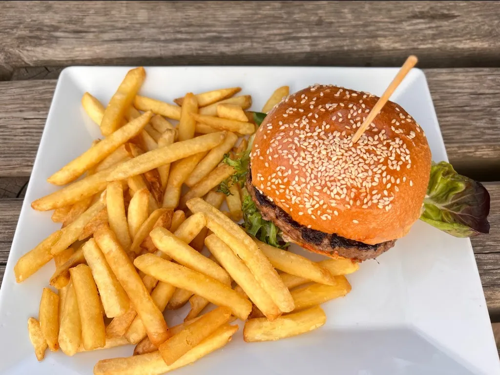 Guinguette des bords de Loire_Saint-Just-Saint-Rambert_slider_image_3