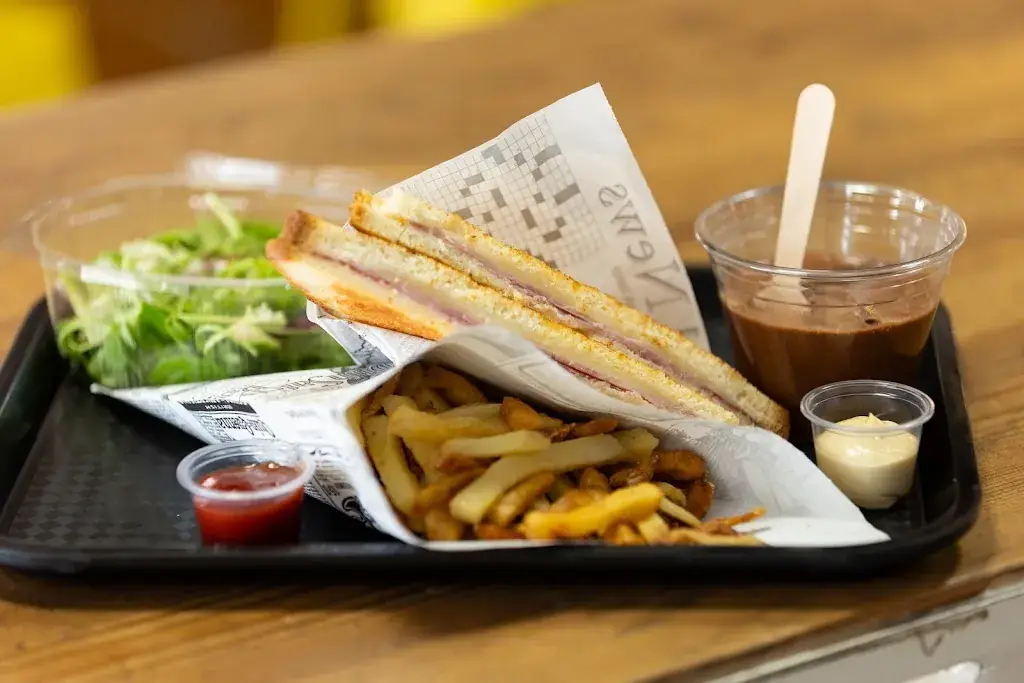 Eliane et Paulette_Marseille_slider_image_2