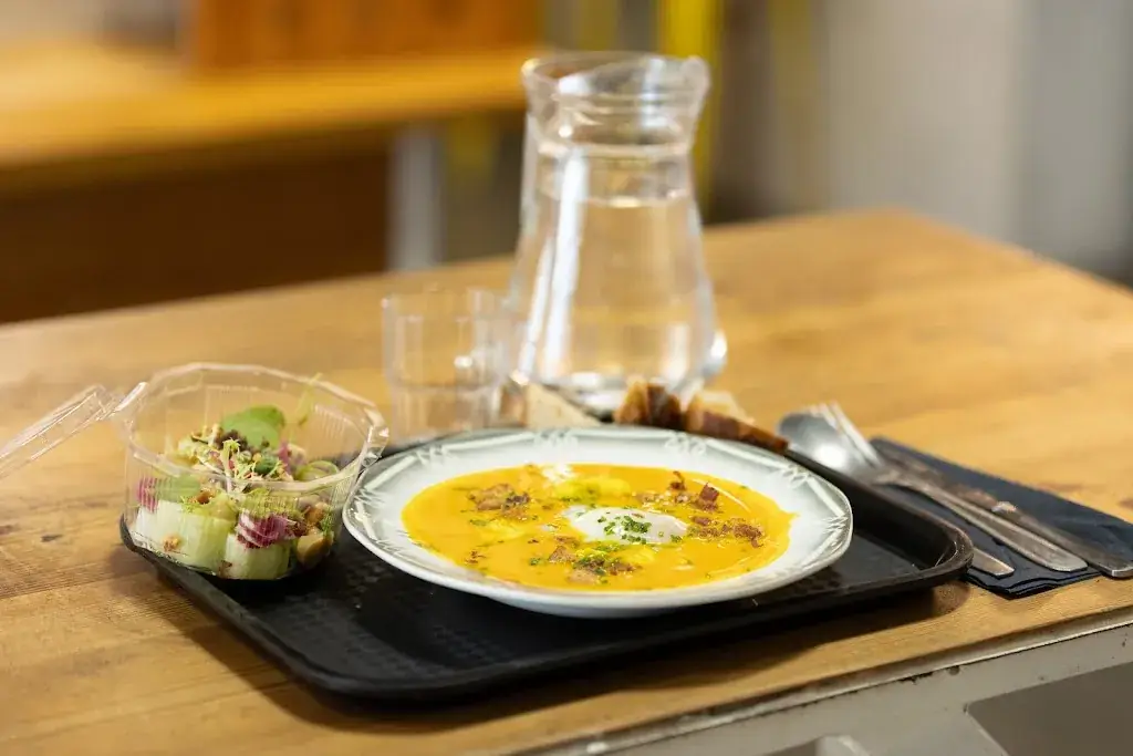 Eliane et Paulette_Marseille_slider_image_3