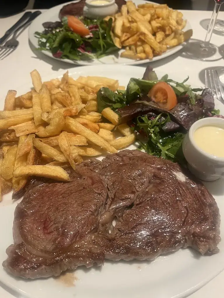 Ristaurante Little Italie_Marseille_slider_image_3