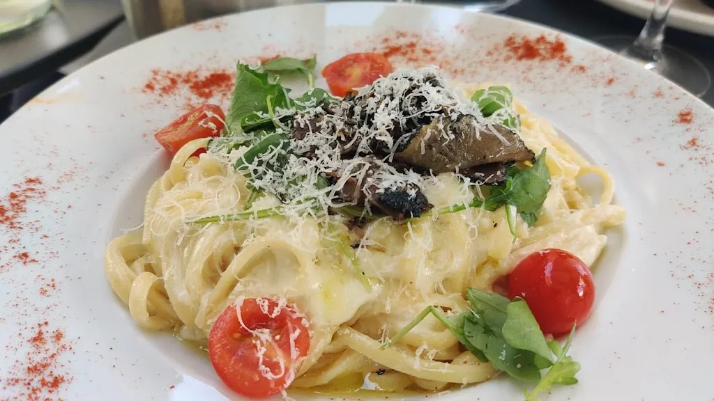 Vijay Krishnamurthy_Louis_Marseille_review