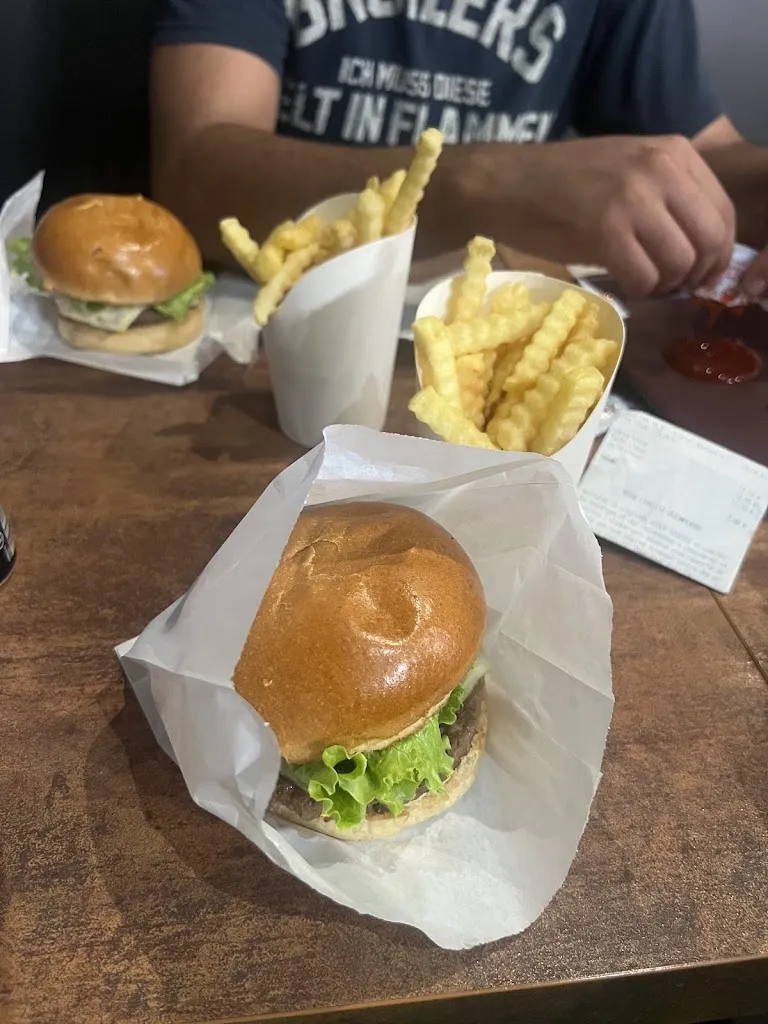 Rym Khalil_BCHEF_Marseille_review