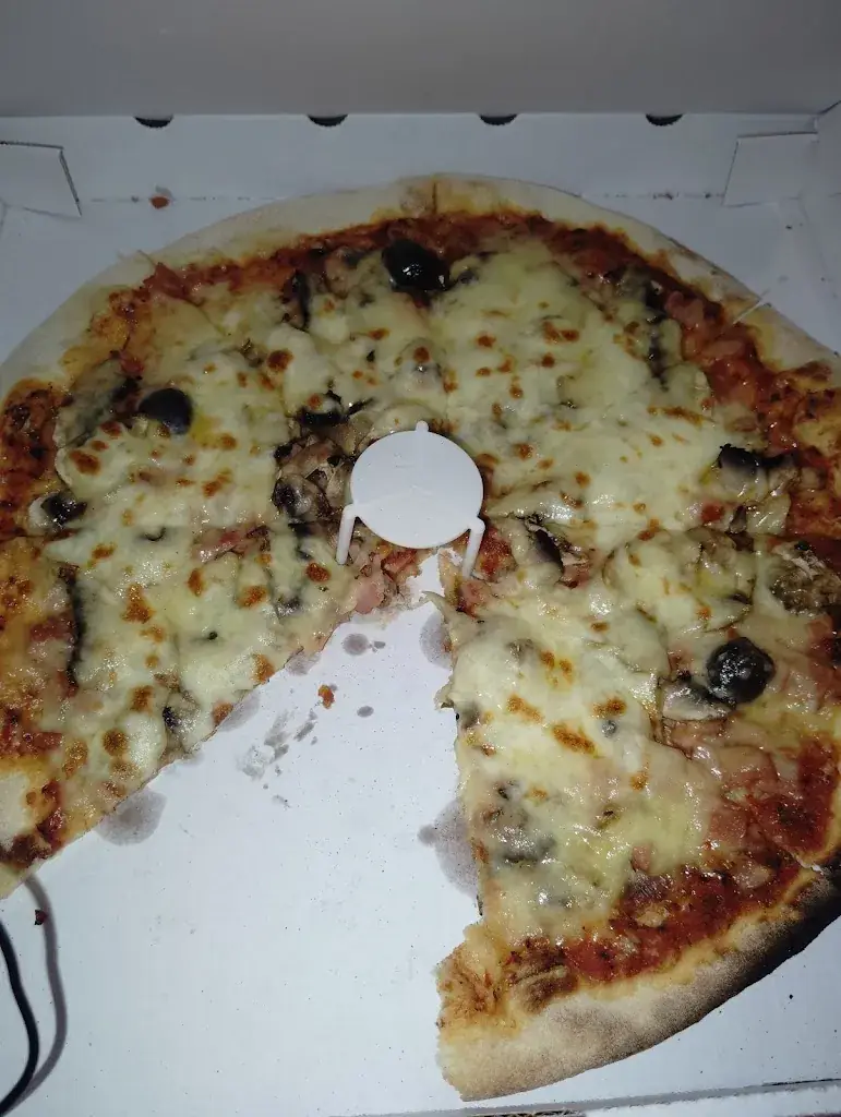 habir ejenavi_Just Pizza_Marseille_recensione