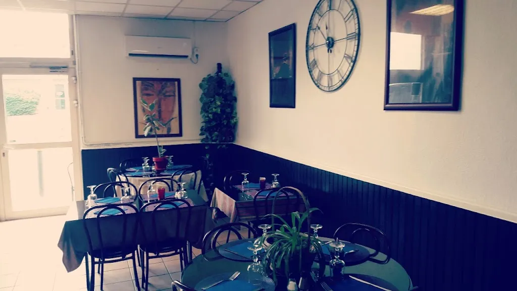 Aryles_Marseille_slider_image_2