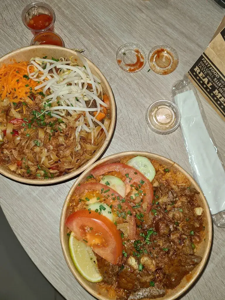 Emilie hello_Phuket Street Food St. Gab_Marseille_Bewertung