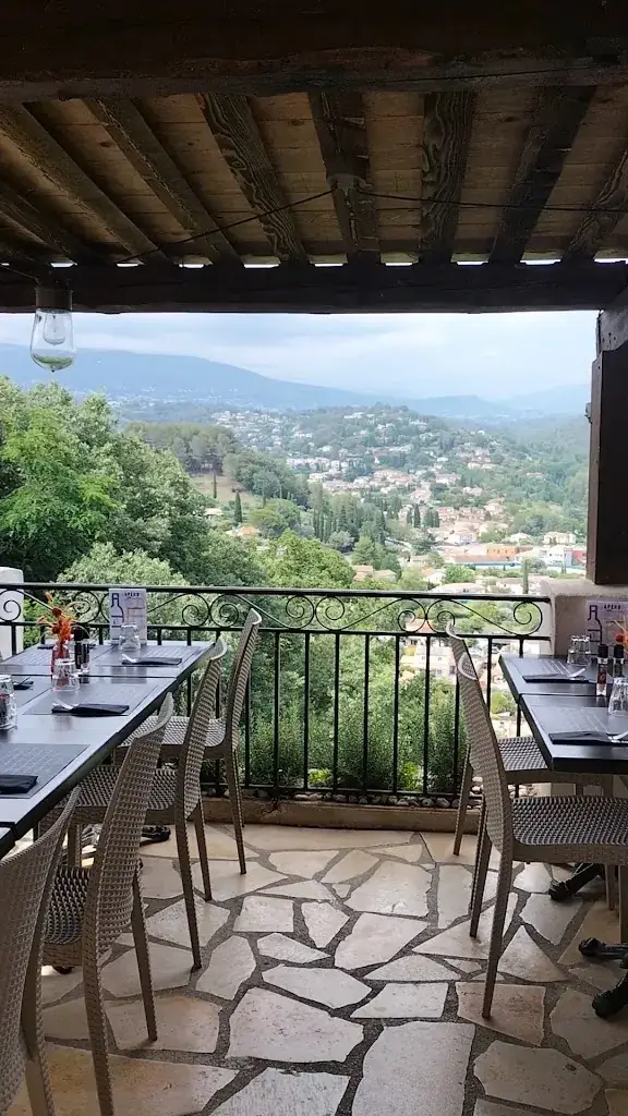 la table du village_Auribeau-sur-Siagne_slider_image_2