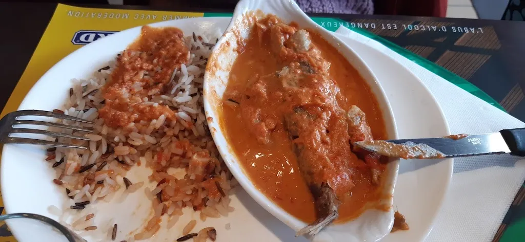 Stef Rad_Le Grand Cafe Bar PMU_Morestel_review