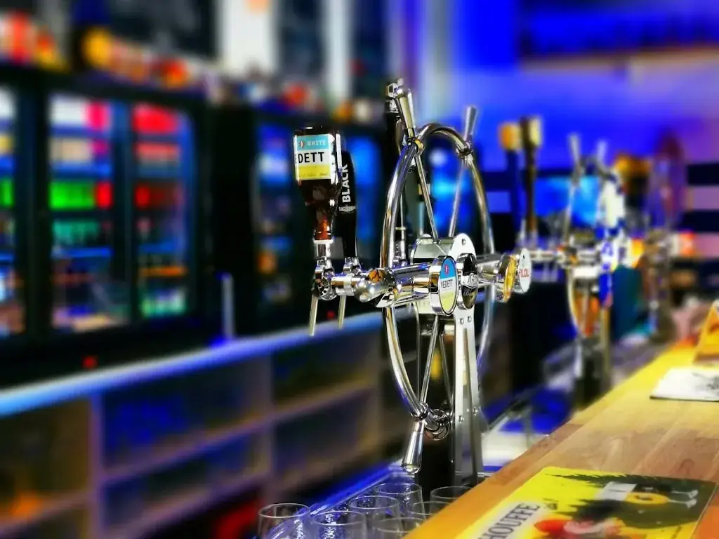 OH ! Mouss'aillons - Cave, Bar à bière & Burger restaurant in 38510