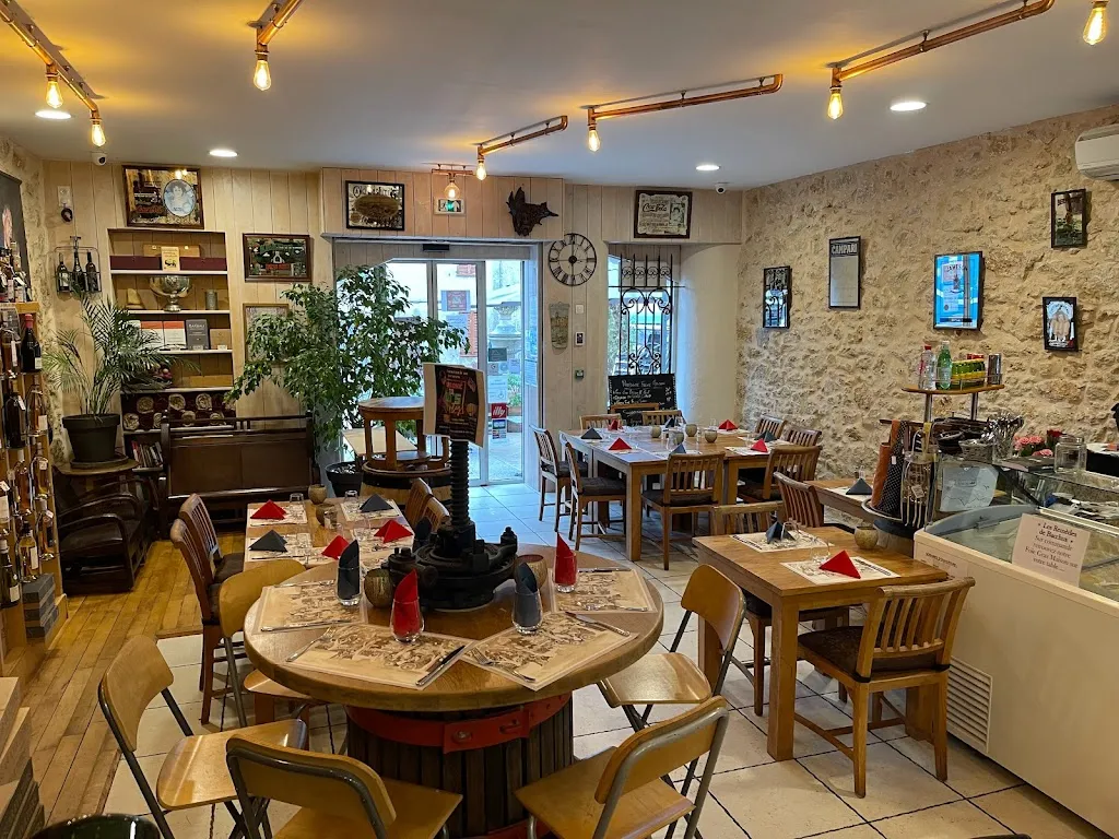 Les Remedes de Bacchus restaurant in Bagnols-en-Forêt