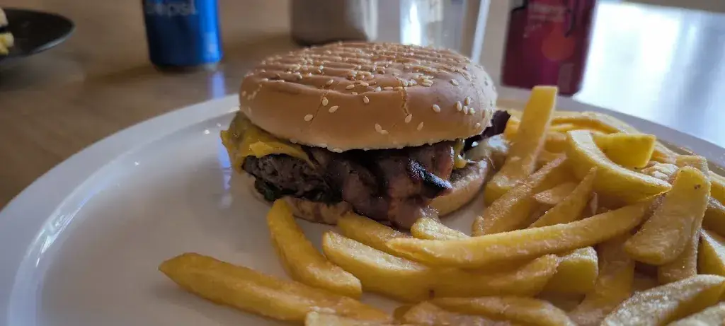 Menu_la Cave aux Burgers_Bagnols-en-Forêt_image_5