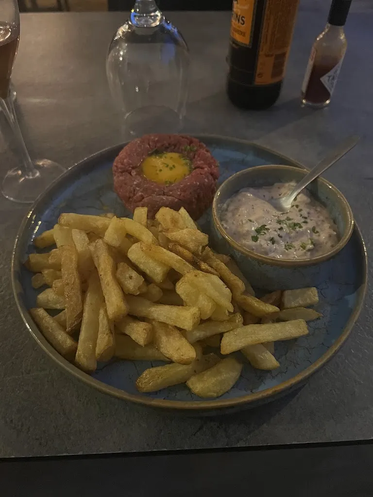 Fanny “Kekepania” Ruksyio_L'Entracte_Auriol_review