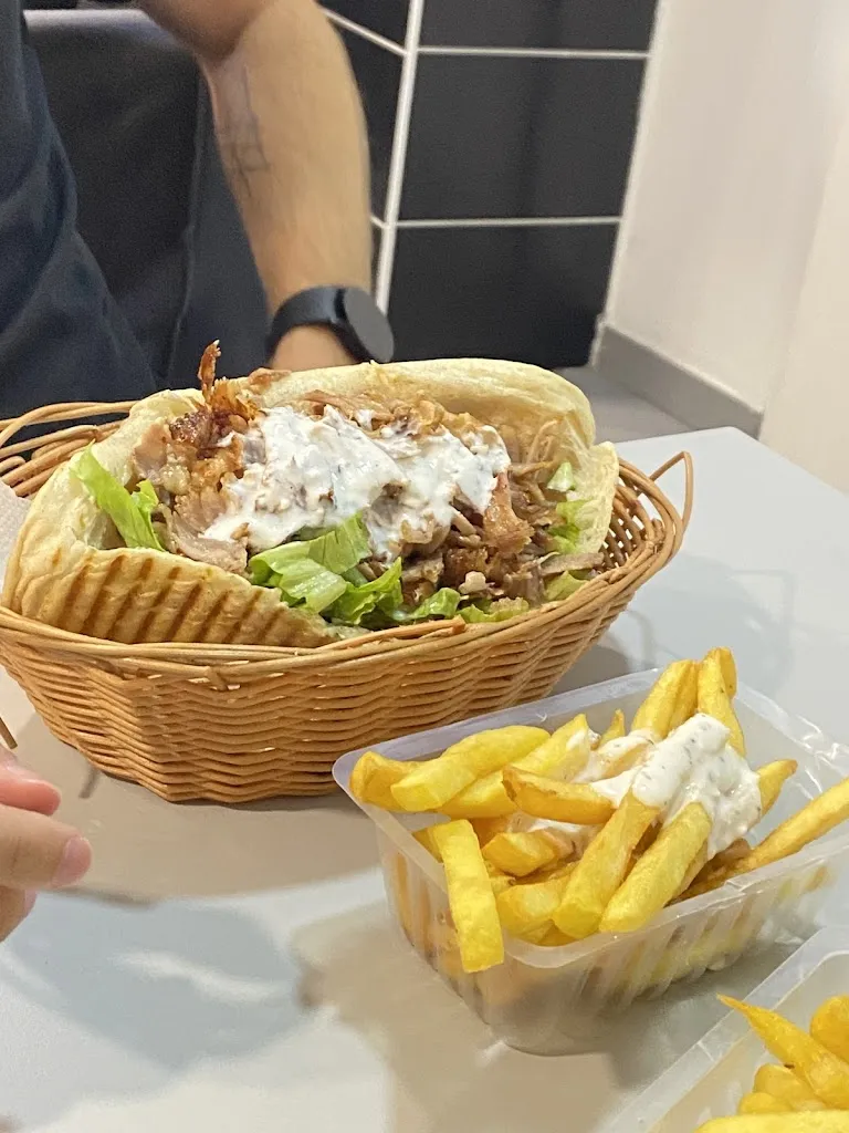 A F_Restaurant DENIZ_Morestel_review