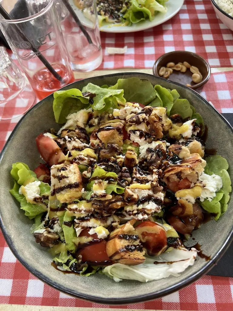 Camille AP_Café Pop_Auriol_review