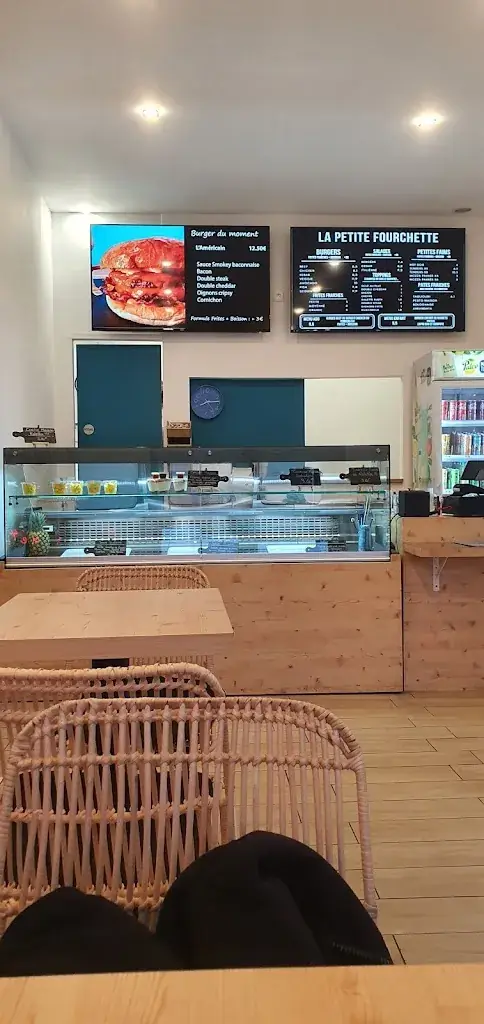 Nicolas Descamps _La Petite Fourchette_Auriol_review