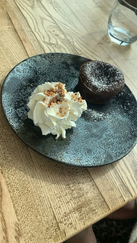 SuAndShi Auriol_Auriol_slider_image_2