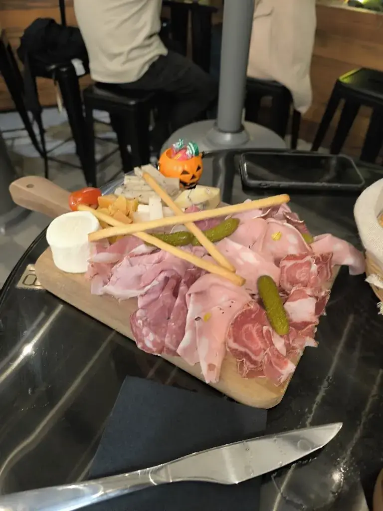 Menu_Marilyn's Pub_Auriol_immagine_3