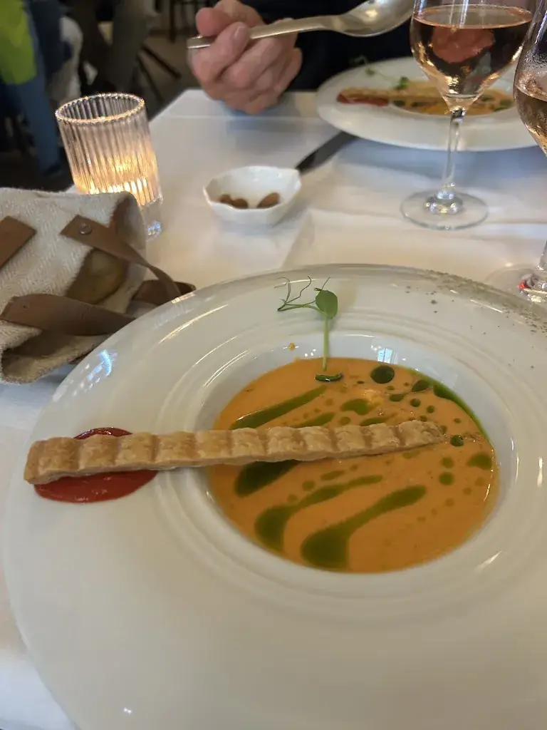 John Horsnell_Le Carré du Palais_Avignon_review