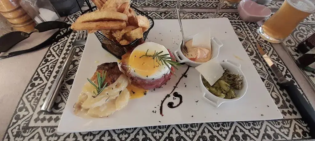 Menu_Restaurant La Cour du Louvre_Avignon_image_6