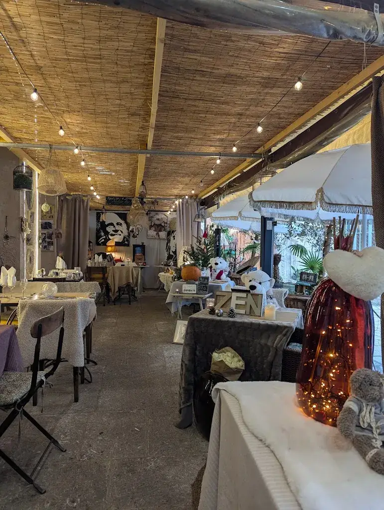 Restaurant La Cour du Louvre restaurant in Avignon