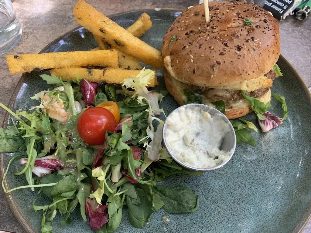 N X_Le FANTASTIQUE_Marseille_review