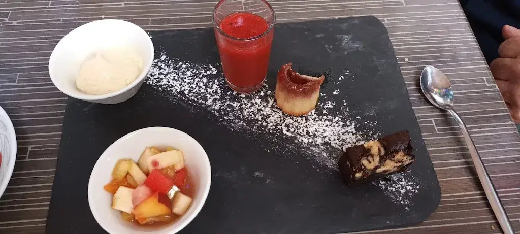 malika sfaxi_Restaurant Côté Jardin_Marseille_review