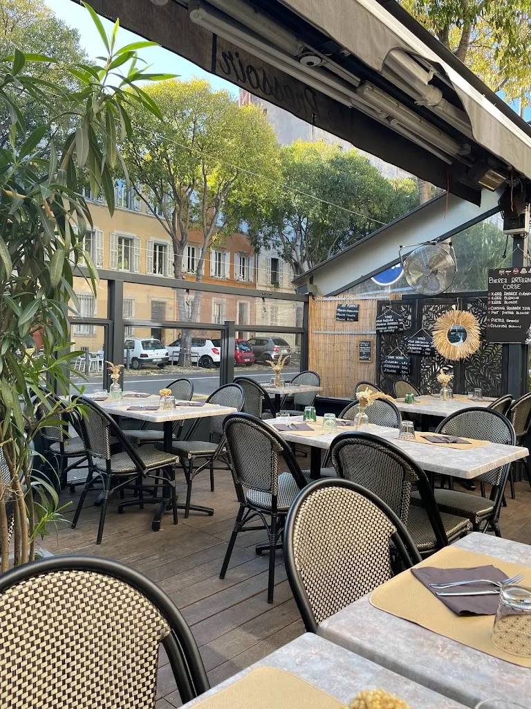 Le Pressoir_Marseille_slider_image_3