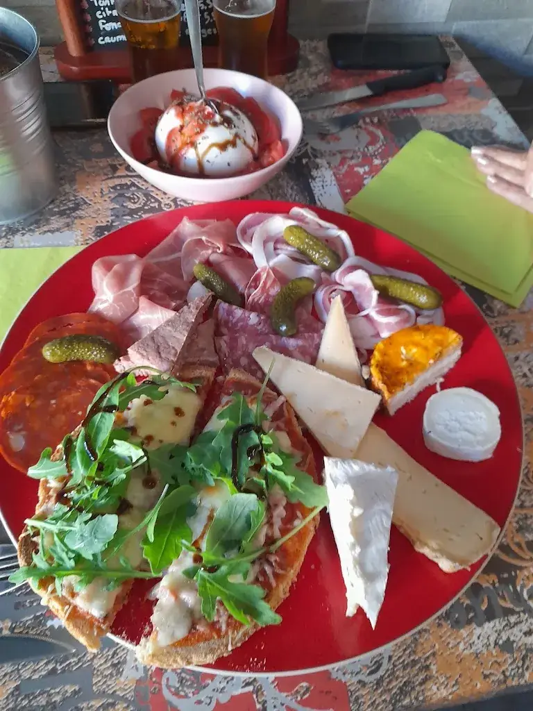 Pizzeria Restaurant Bar à vin L'Atrape à vin_Barbentane_slider_image_3