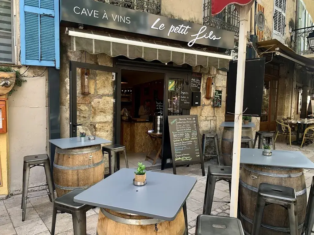 Restaurant à Tapas, Cave à vin Le Petits Fils à Bargemon ristorante a Bargemon