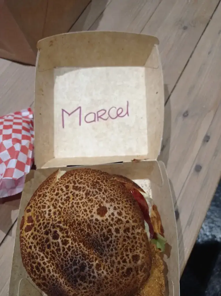 Mary Lou_Chez mes filles_Barjols_recensione