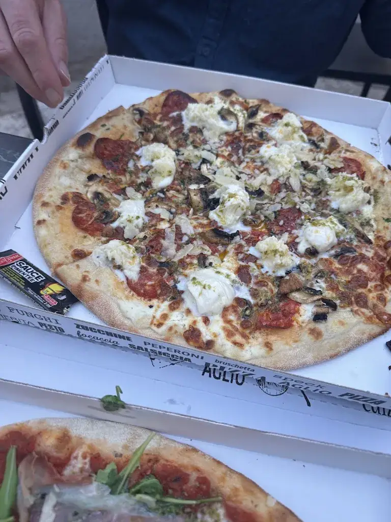 Laura Morris_Casa Della Pizza Barjols_Barjols_recensione