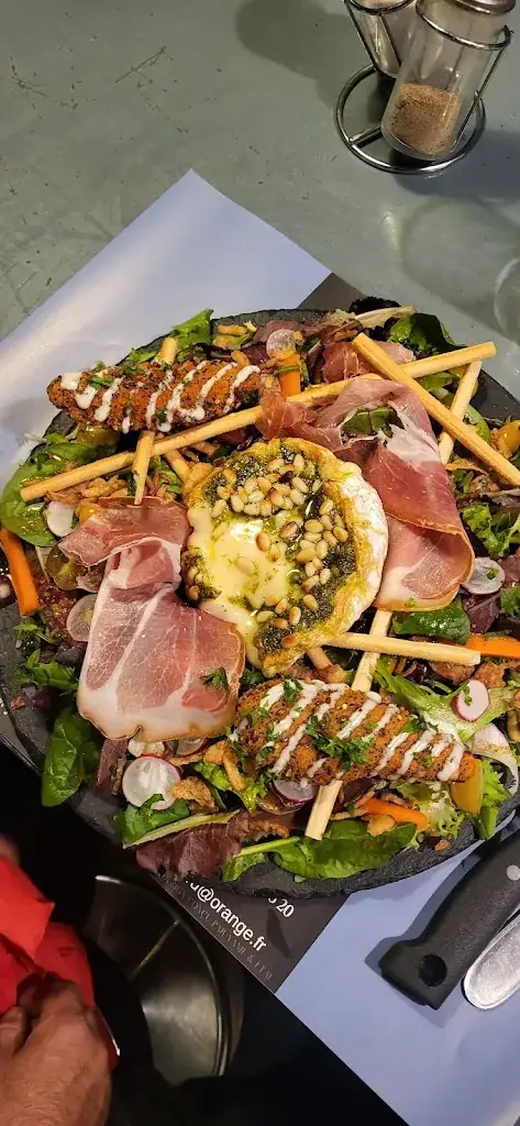 sanchez jennifer_JMP BILLARD - Showroom & Vente de billards & Restaurant_Barjols_review