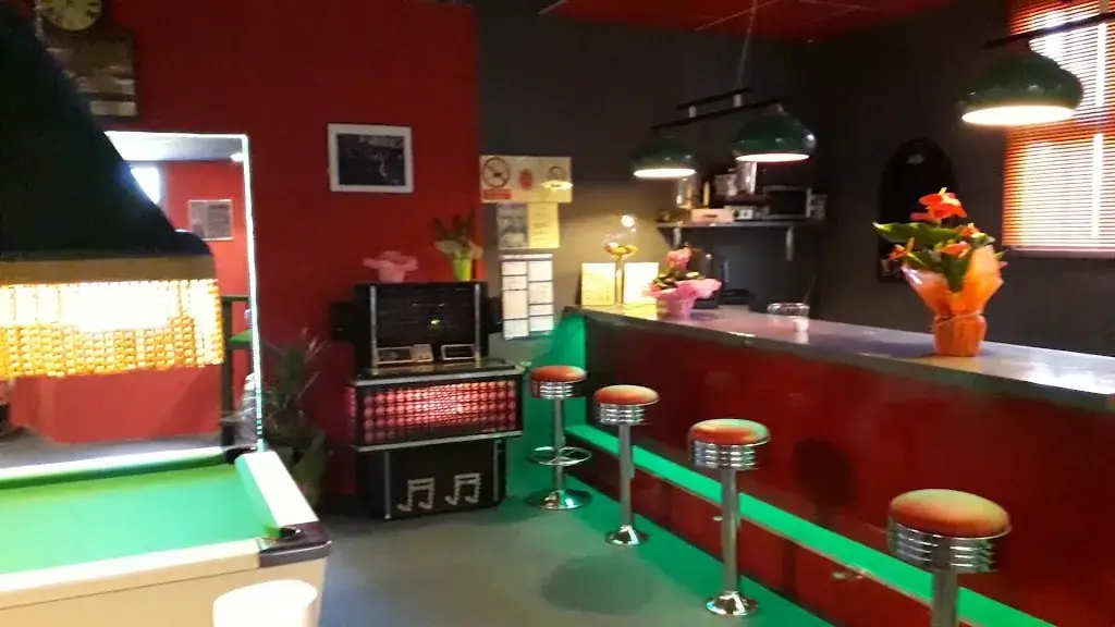 JMP BILLARD - Showroom & Vente de billards & Restaurant_Barjols_slider_image_2