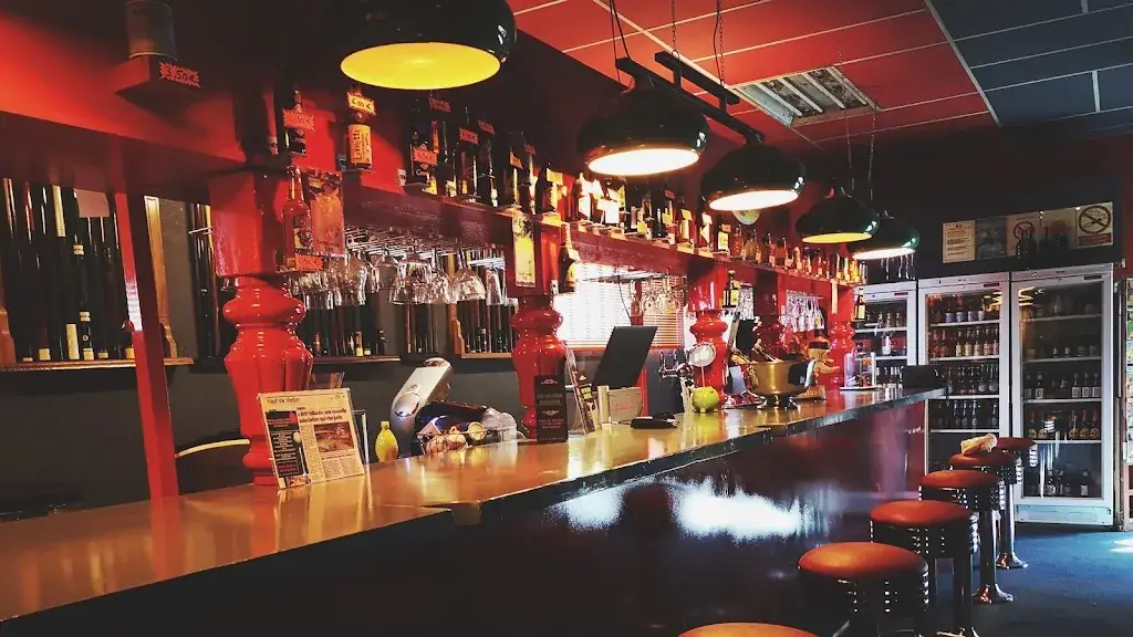 JMP BILLARD achat vente restauration - Salle de billard jeux - Bar & Restaurant restaurant in Barjols