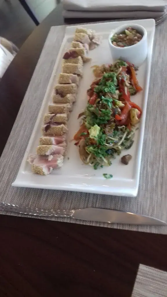 Menu_Les Voisins Restaurant_Beaulieu-sur-Mer_image_2