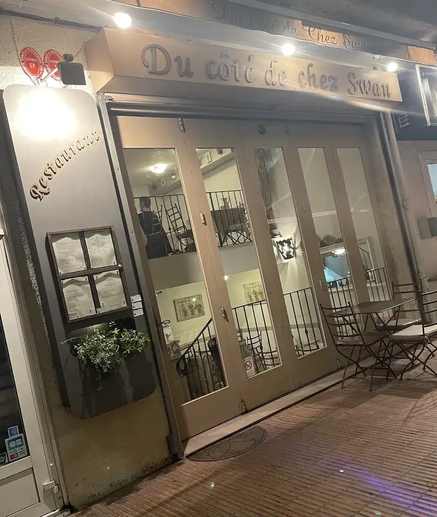 Swan's side_Bandol_slider_image_1