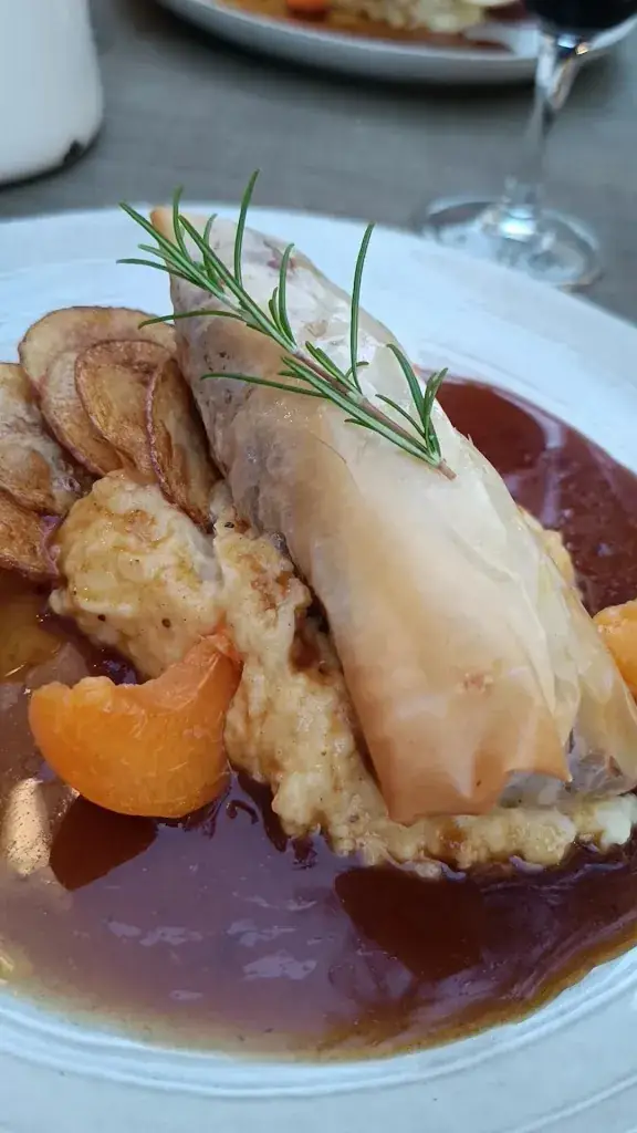 Swan's side_Bandol_slider_image_2